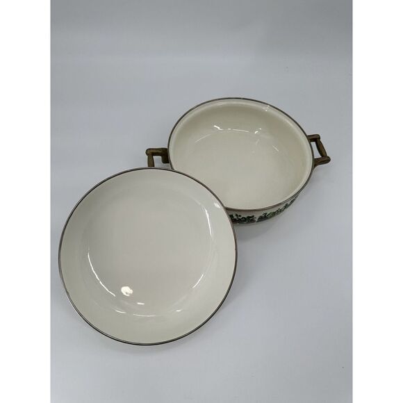 Tabletops Unlimited Kensington Garden Vitroceramic Pot 3 Quart Pot with Lid‎ - Picture 3 of 7